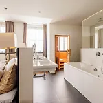 Grand 4* Alkmaar