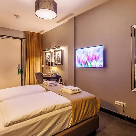 Hotel Grand 4*
