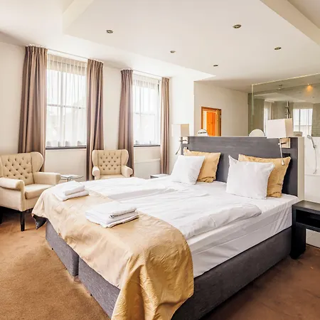 Grand 4* Алкмар