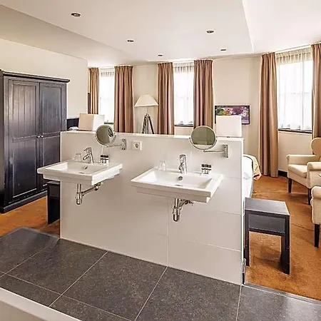 Grand Hotell 4*
